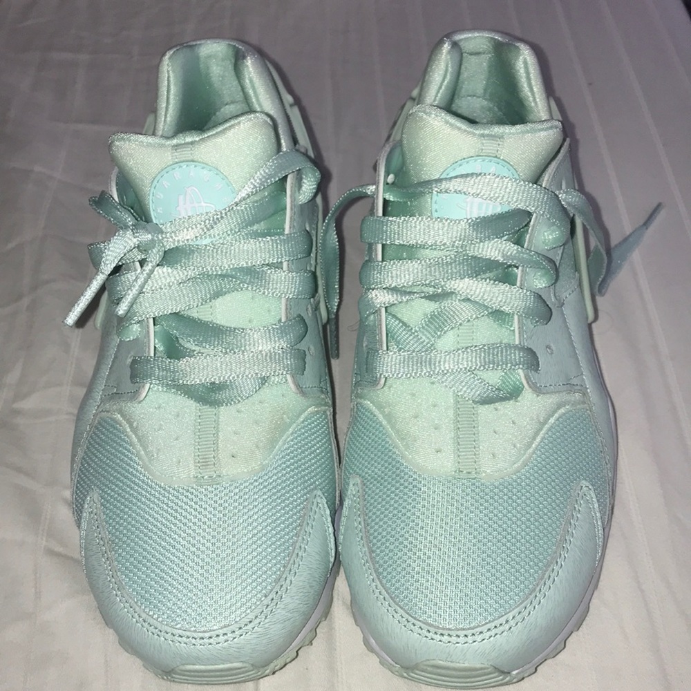 Teal/Mint Nike Hurrache sneakers